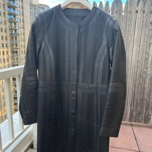 Elegant Elie Tahari Black Leather Pierced Pattern Car Length Coat